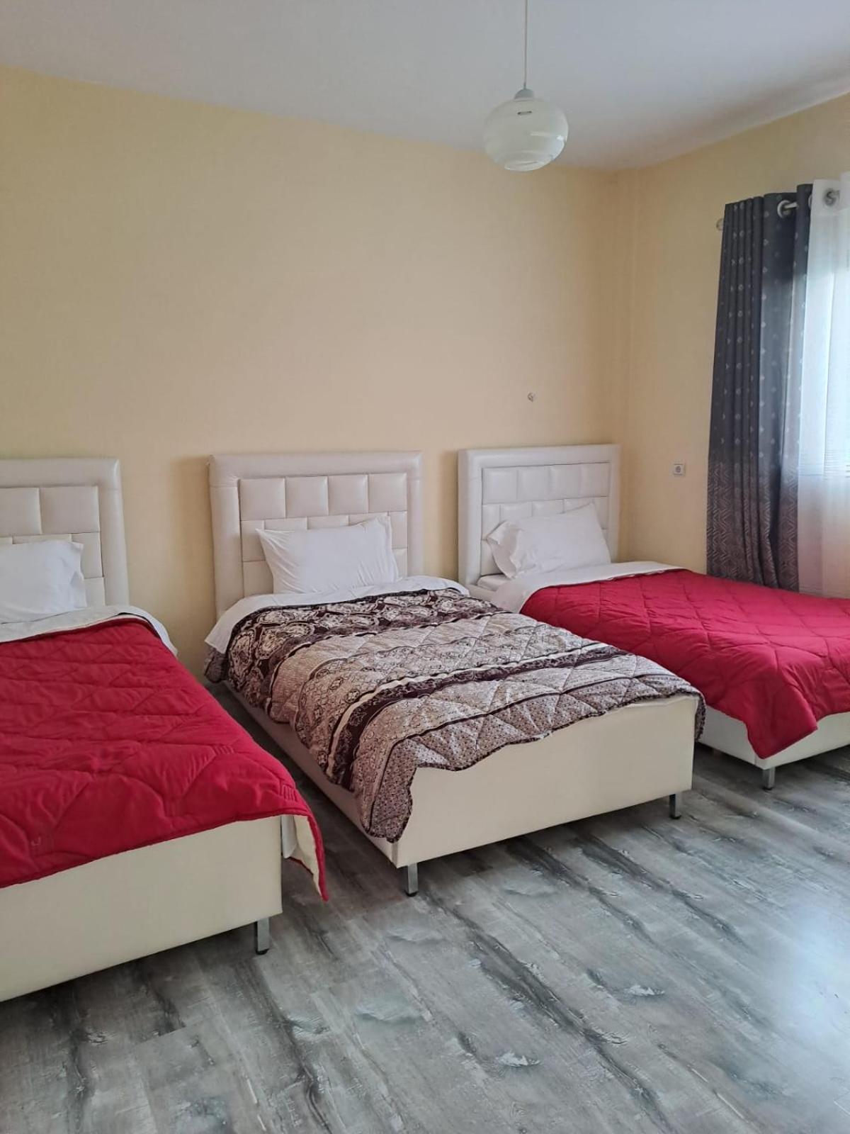 Sun& Relax Home Korce Buitenkant foto